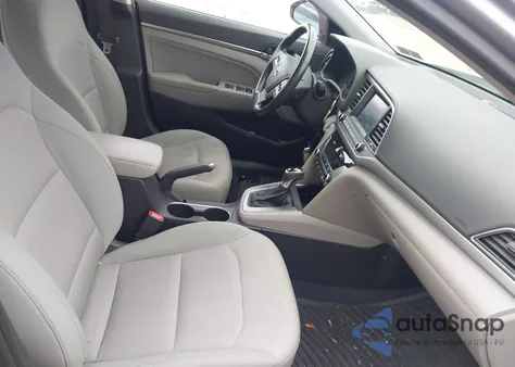 2017 Hyundai Elantra Se z USA, uszkodzony, nr VIN 5NPD84LF4HH049041